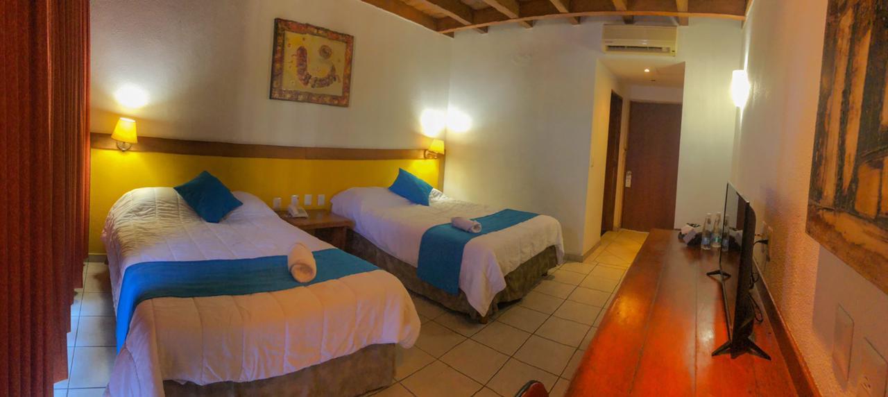 Hotel Pez Vela Manzanillo Kültér fotó